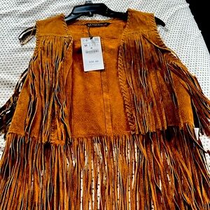 Suede vest with fringe